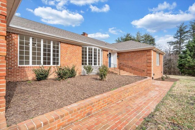 7951 Barrens RD, Roanoke, VA 24019