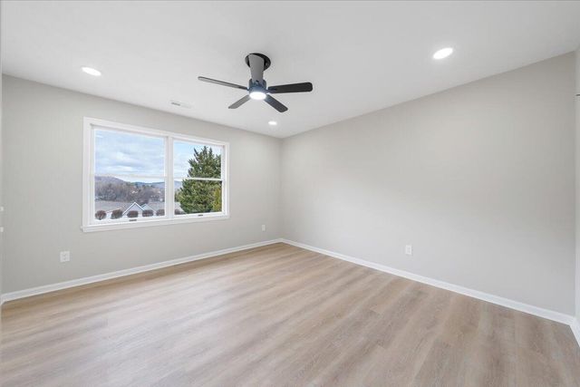 7951 Barrens RD, Roanoke, VA 24019