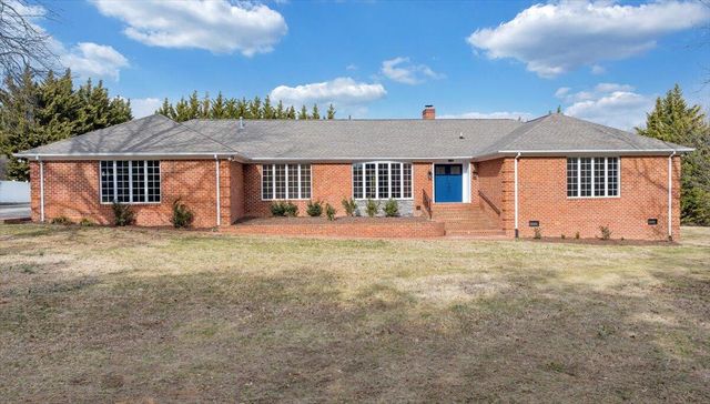 7951 Barrens RD, Roanoke, VA 24019