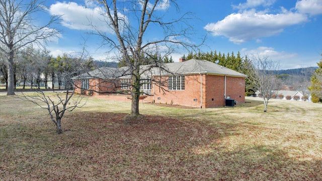 7951 Barrens RD, Roanoke, VA 24019