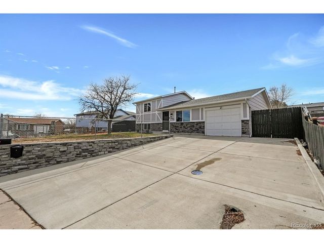 4303 Millburn, Colorado Springs, CO 80906