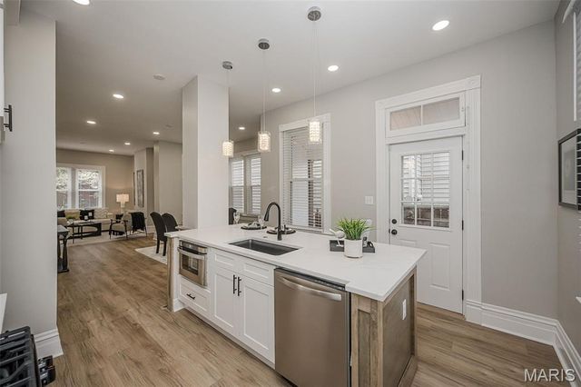 5507 Vermont Avenue, St Louis, MO 63111