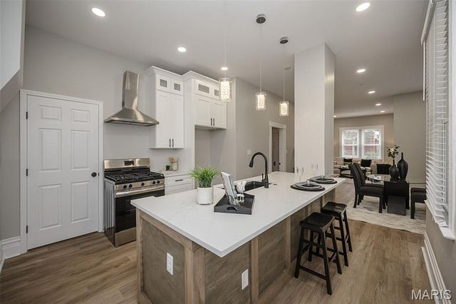 5507 Vermont Avenue, St Louis, MO 63111