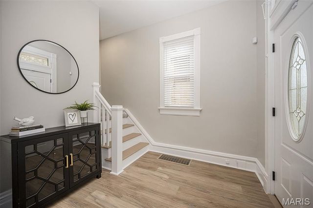 5507 Vermont Avenue, St Louis, MO 63111