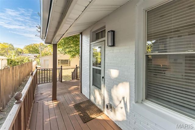 5507 Vermont Avenue, St Louis, MO 63111