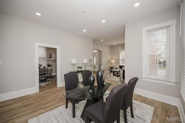 5507 Vermont Avenue, St Louis, MO 63111