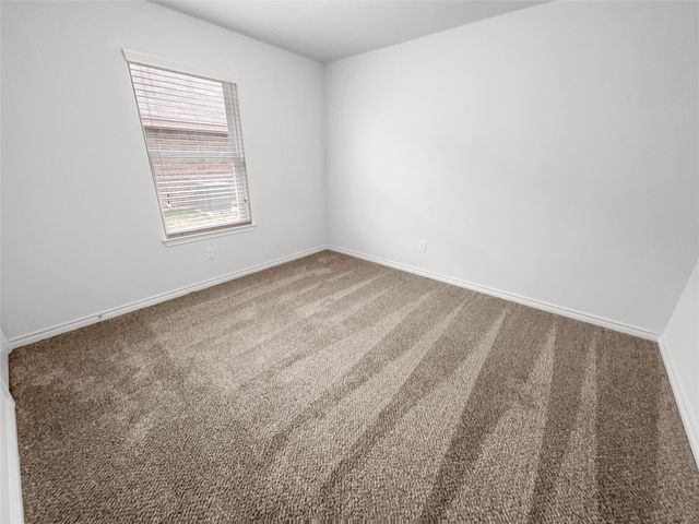 1504 Blue Jay Drive, Ennis, TX 75119