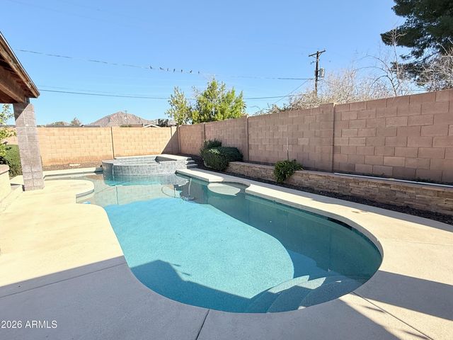 5212 E Cambridge Avenue, Phoenix, AZ 85008