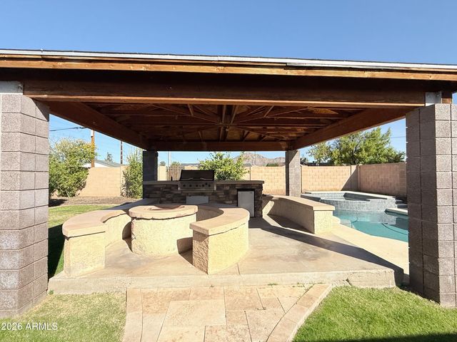 5212 E Cambridge Avenue, Phoenix, AZ 85008