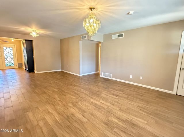 5212 E Cambridge Avenue, Phoenix, AZ 85008