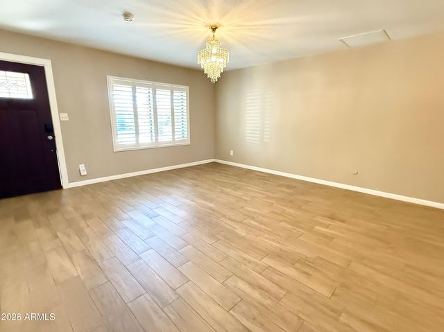 5212 E Cambridge Avenue, Phoenix, AZ 85008