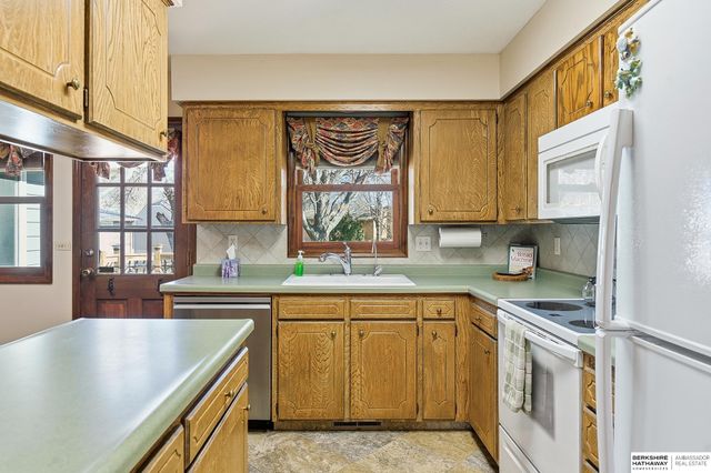 2223 S 138th Street, Omaha, NE 68144