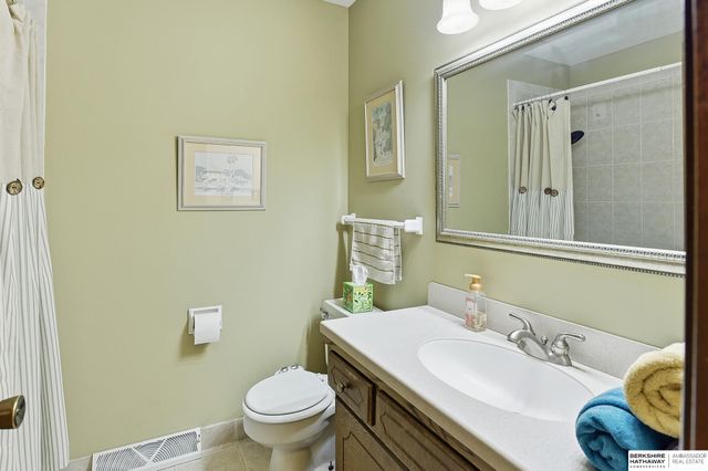 2223 S 138th Street, Omaha, NE 68144