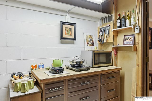 2223 S 138th Street, Omaha, NE 68144