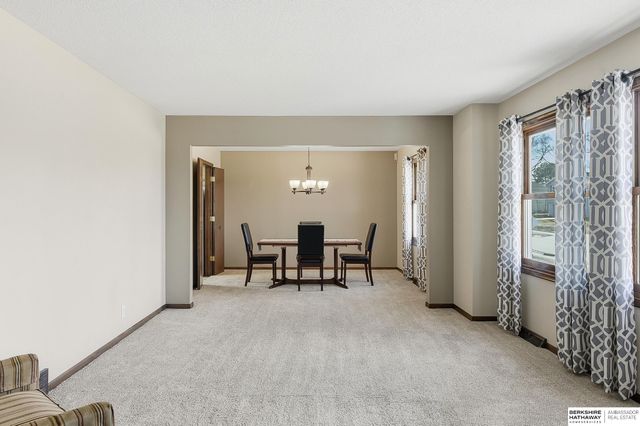 2223 S 138th Street, Omaha, NE 68144