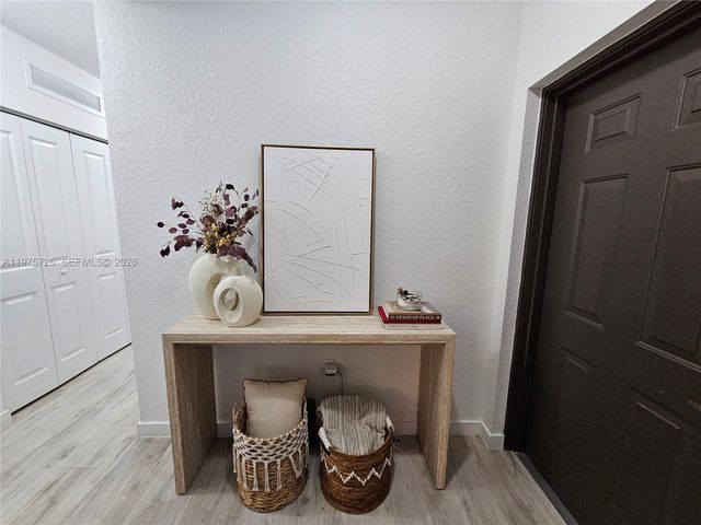 15520 SW 136th St 106, Miami, FL 33196