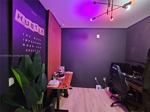 15520 SW 136th St 106, Miami, FL 33196