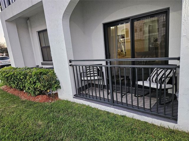 15520 SW 136th St 106, Miami, FL 33196