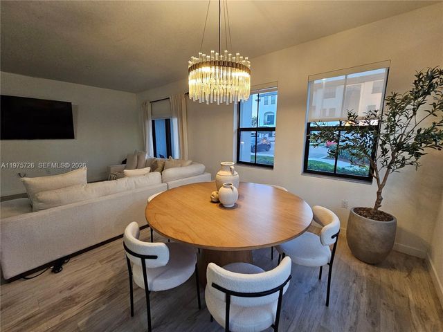 15520 SW 136th St 106, Miami, FL 33196