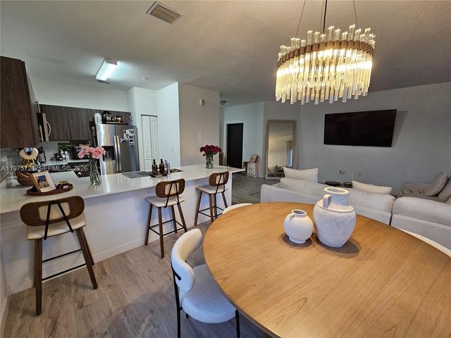 15520 SW 136th St 106, Miami, FL 33196