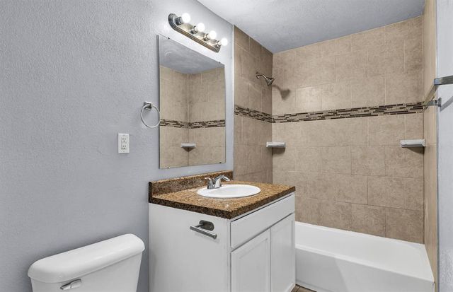 2036 NE Grand Boulevard, Oklahoma City, OK 73111