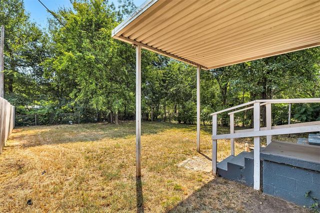 2036 NE Grand Boulevard, Oklahoma City, OK 73111