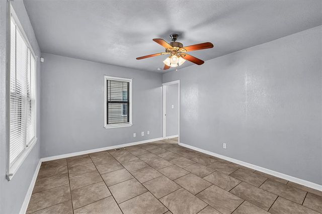 2036 NE Grand Boulevard, Oklahoma City, OK 73111