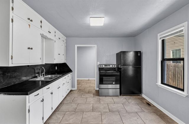 2036 NE Grand Boulevard, Oklahoma City, OK 73111