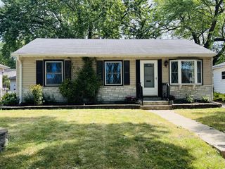 1202 S 107th STREET, West Allis, WI 53214