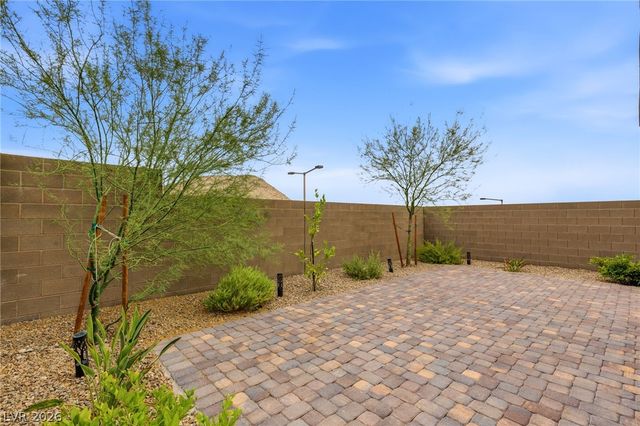 11576 Desert Hollow Avenue, Las Vegas, NV 89138