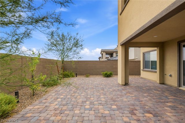 11576 Desert Hollow Avenue, Las Vegas, NV 89138