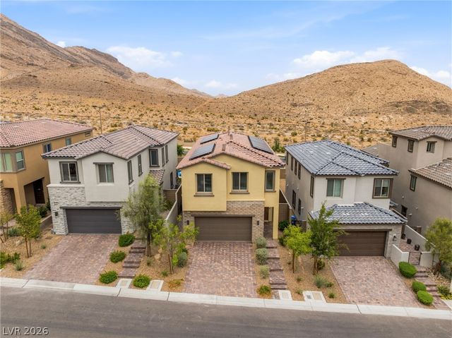 11576 Desert Hollow Avenue, Las Vegas, NV 89138