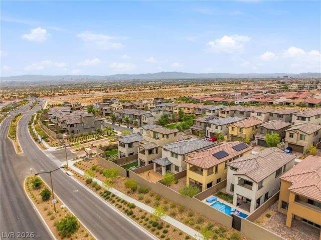 11576 Desert Hollow Avenue, Las Vegas, NV 89138