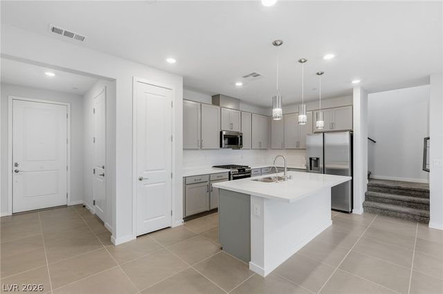 11576 Desert Hollow Avenue, Las Vegas, NV 89138