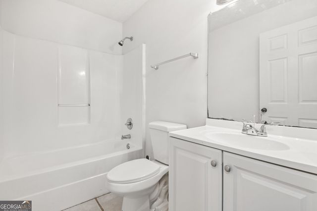 103 N Circle Drive, Ellenwood, GA 30294