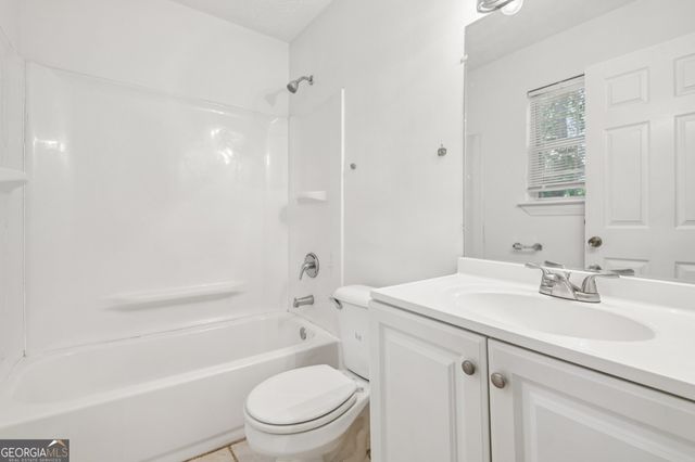 103 N Circle Drive, Ellenwood, GA 30294