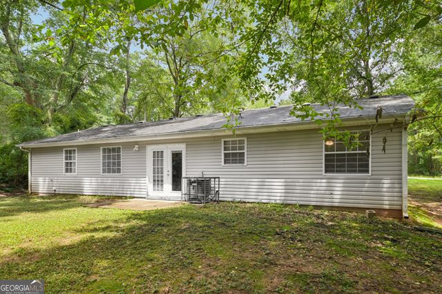103 N Circle Drive, Ellenwood, GA 30294