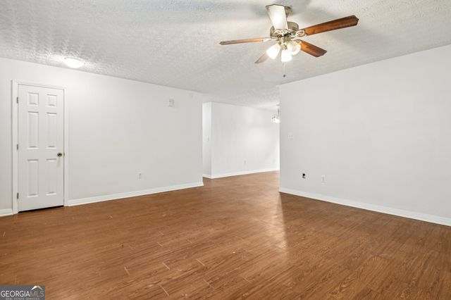103 N Circle Drive, Ellenwood, GA 30294