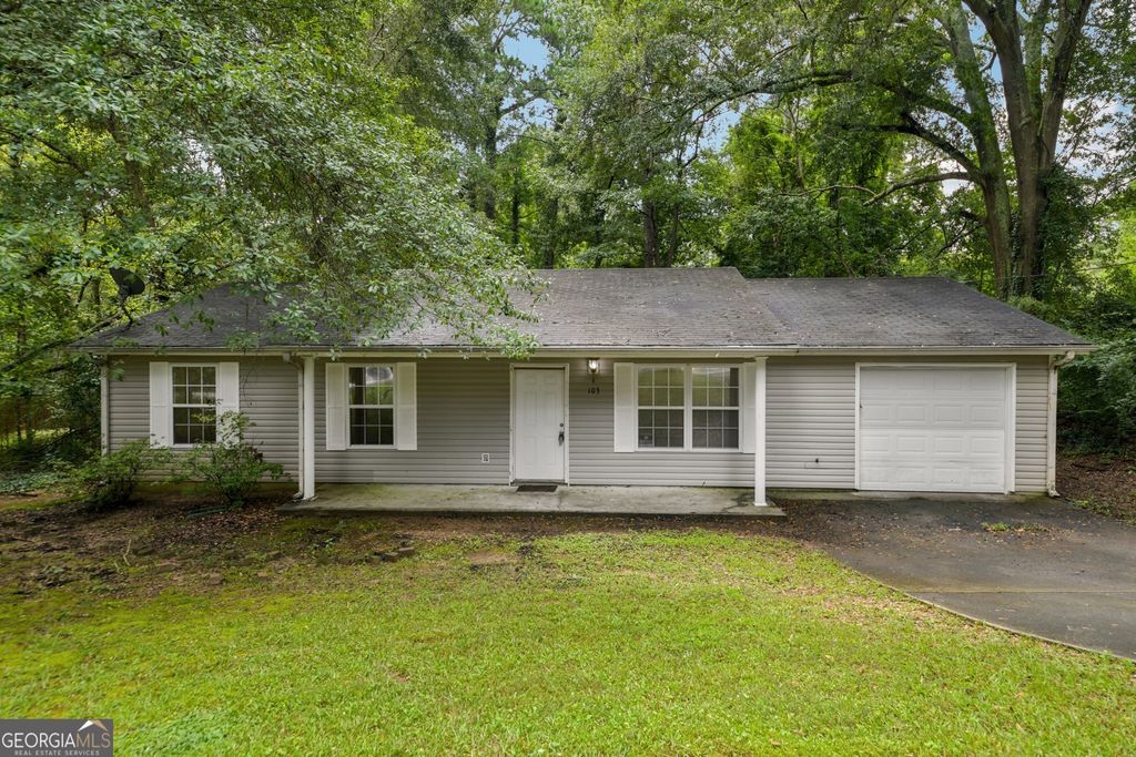 103 N Circle Drive, Ellenwood, GA 30294