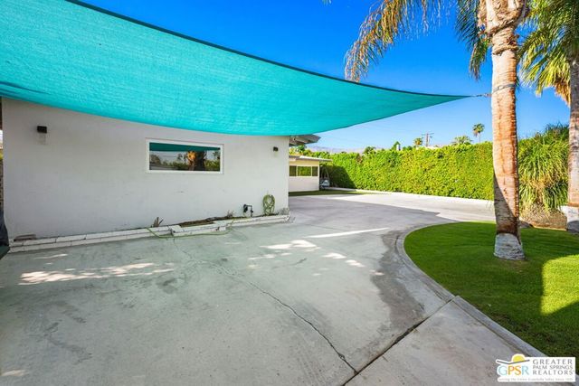 74367 Parosella Street, Palm Desert, CA 92260