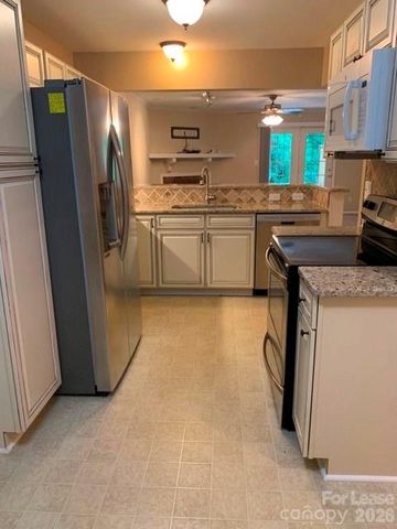 4101 Ivystone Court, Charlotte, NC 28277