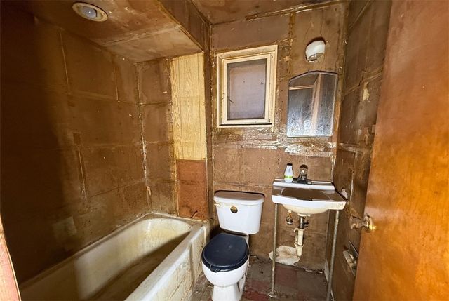 47 S 15th St, South Side, PA 15203