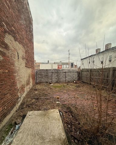 47 S 15th St, South Side, PA 15203