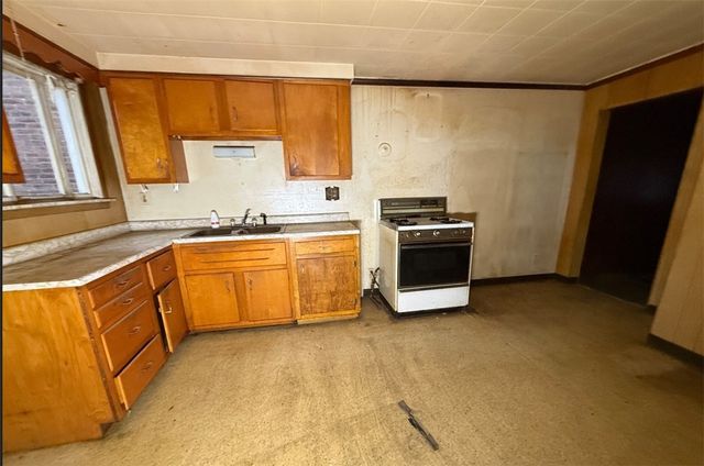 47 S 15th St, South Side, PA 15203