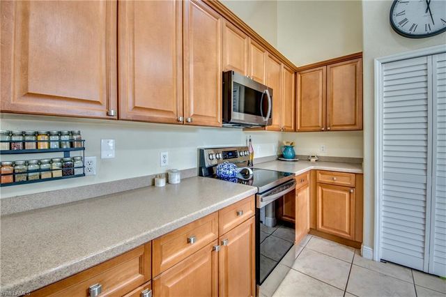2012 33rd LN, Cape Coral, FL 33909