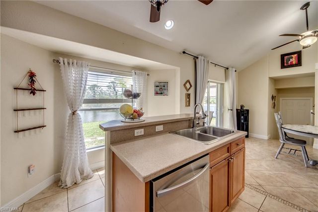 2012 33rd LN, Cape Coral, FL 33909