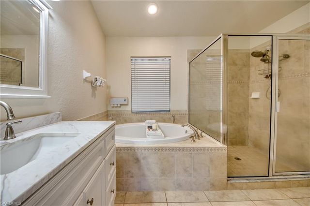 2012 33rd LN, Cape Coral, FL 33909
