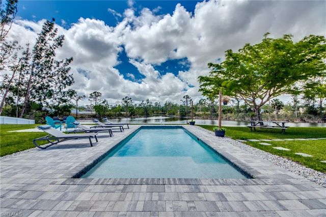 2012 33rd LN, Cape Coral, FL 33909