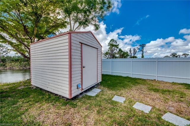 2012 33rd LN, Cape Coral, FL 33909