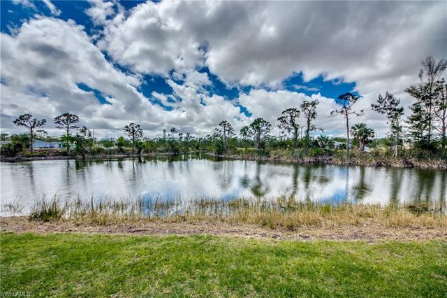 2012 33rd LN, Cape Coral, FL 33909